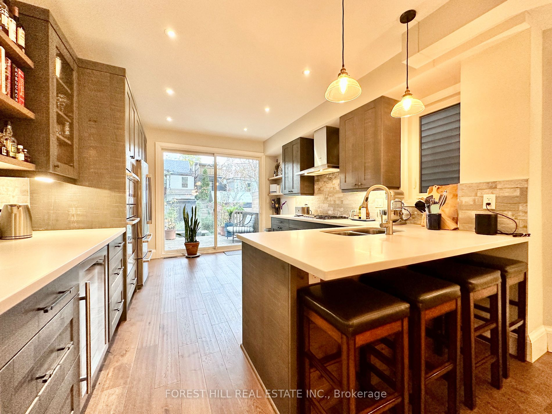 201 Boulton Ave