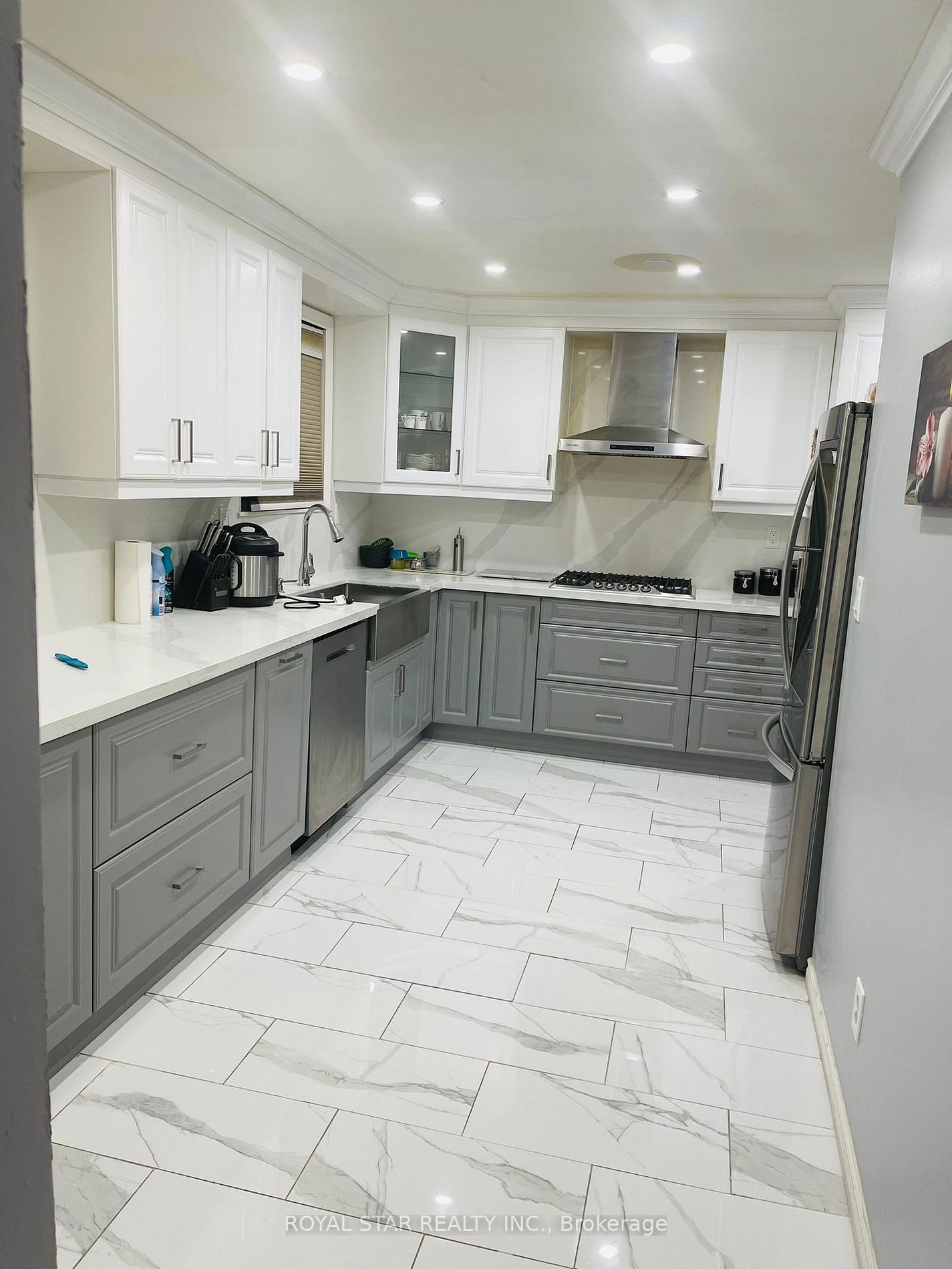 334 Lorindale Dr, #Upper