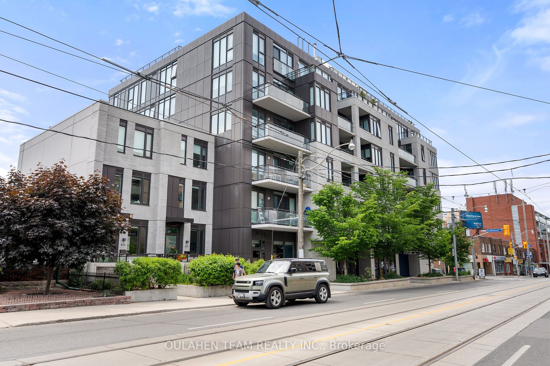 665 Kingston Rd, #302