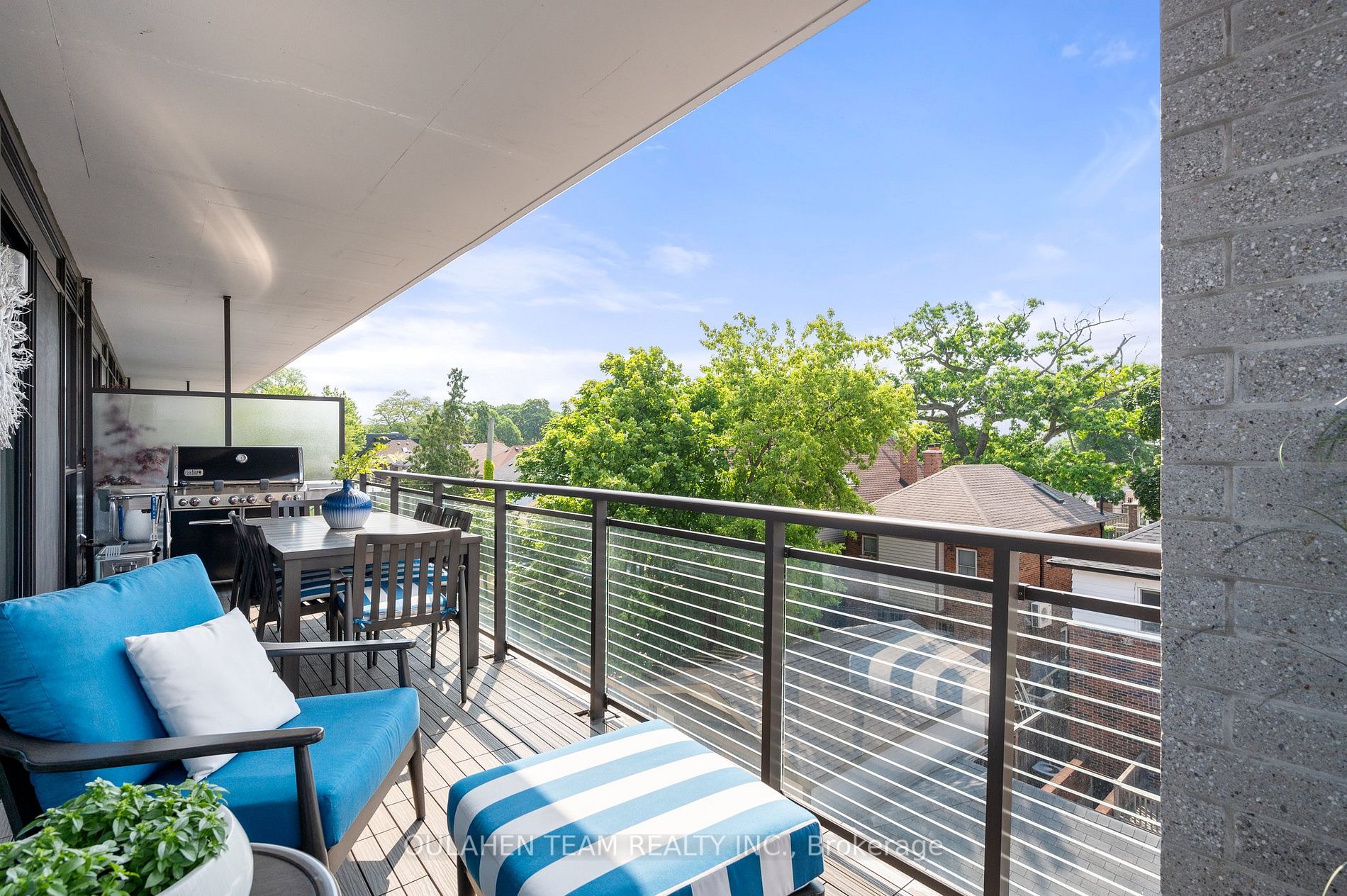 665 Kingston Rd, #302