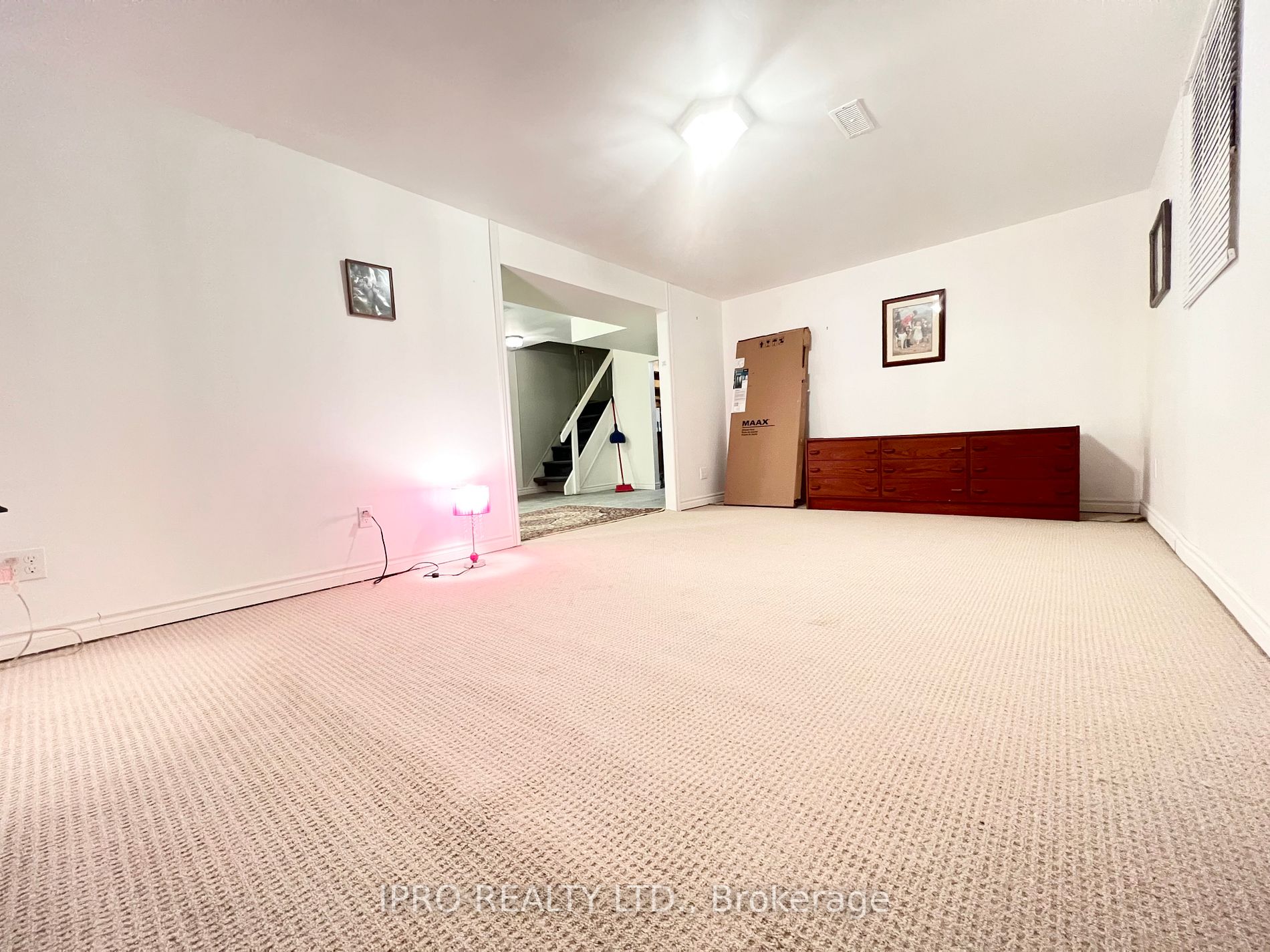 151 Clements Rd E