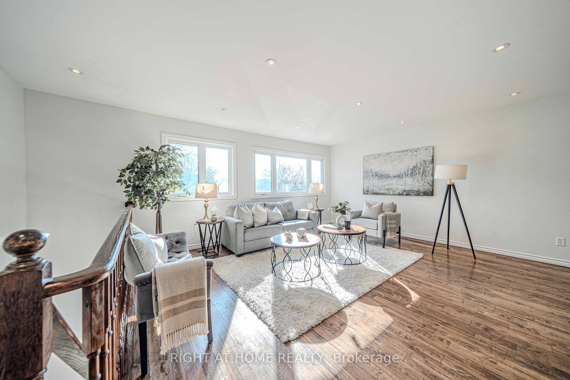 378 Daytona Crt