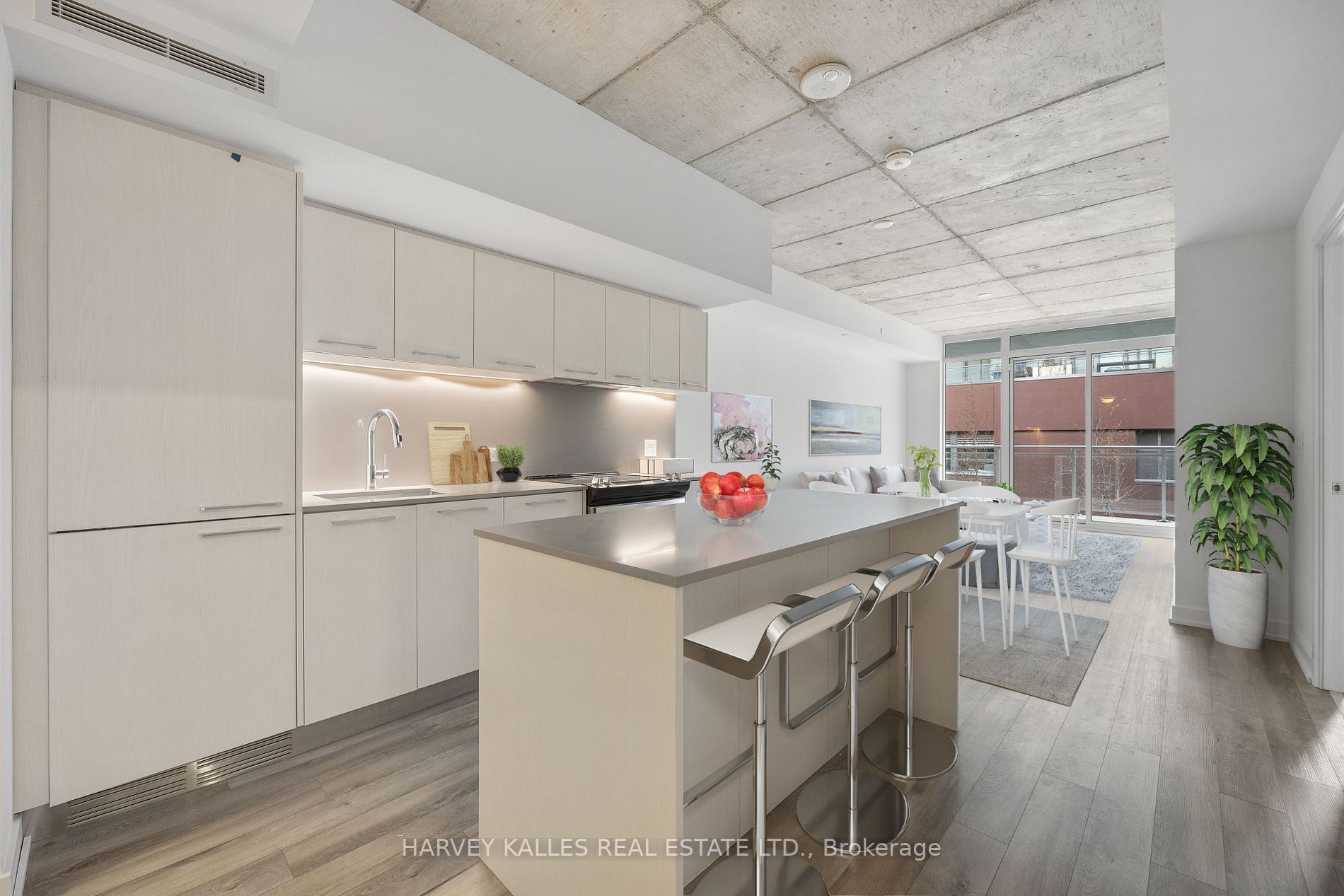 665 Queen St E, #308