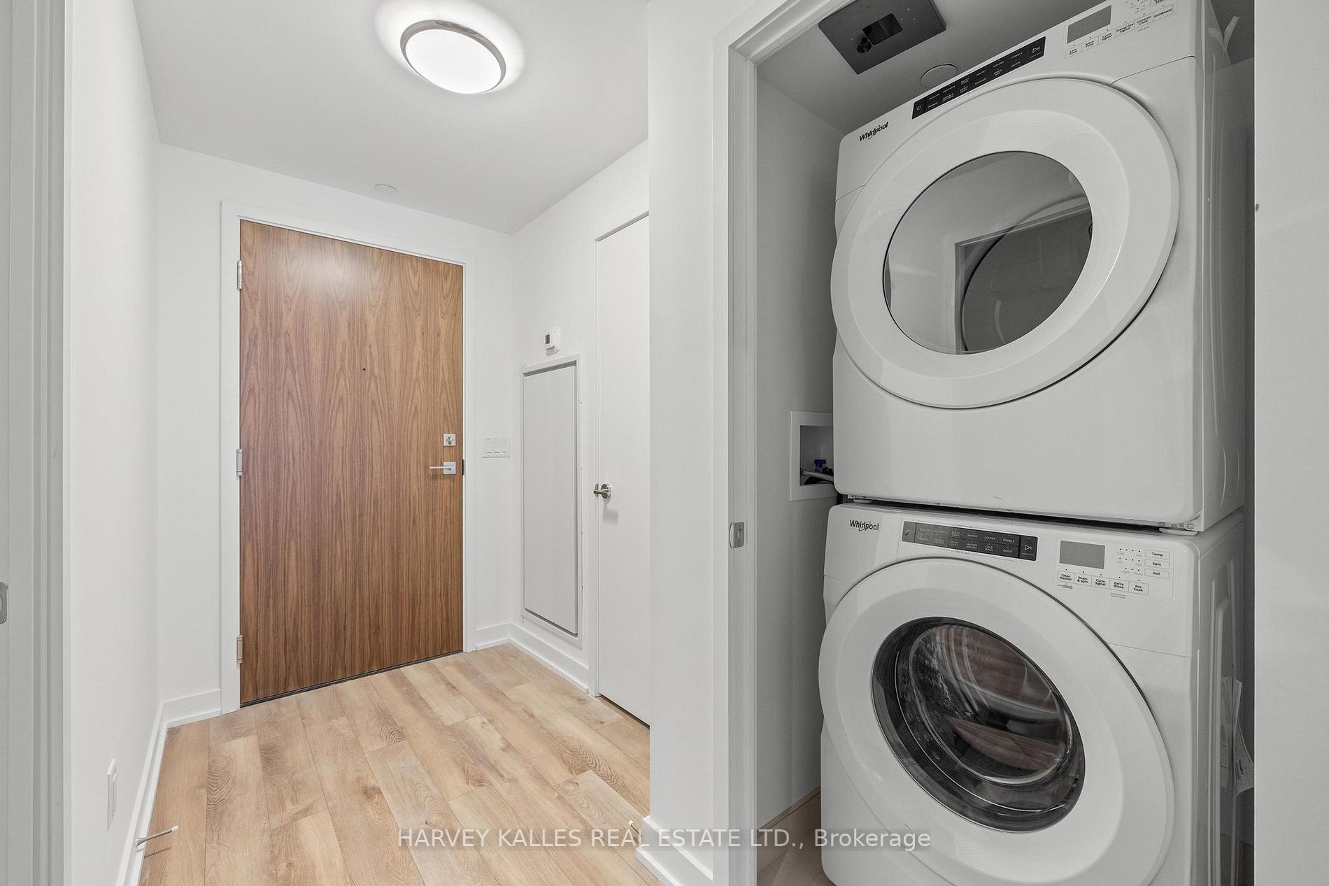 665 Queen St E, #308