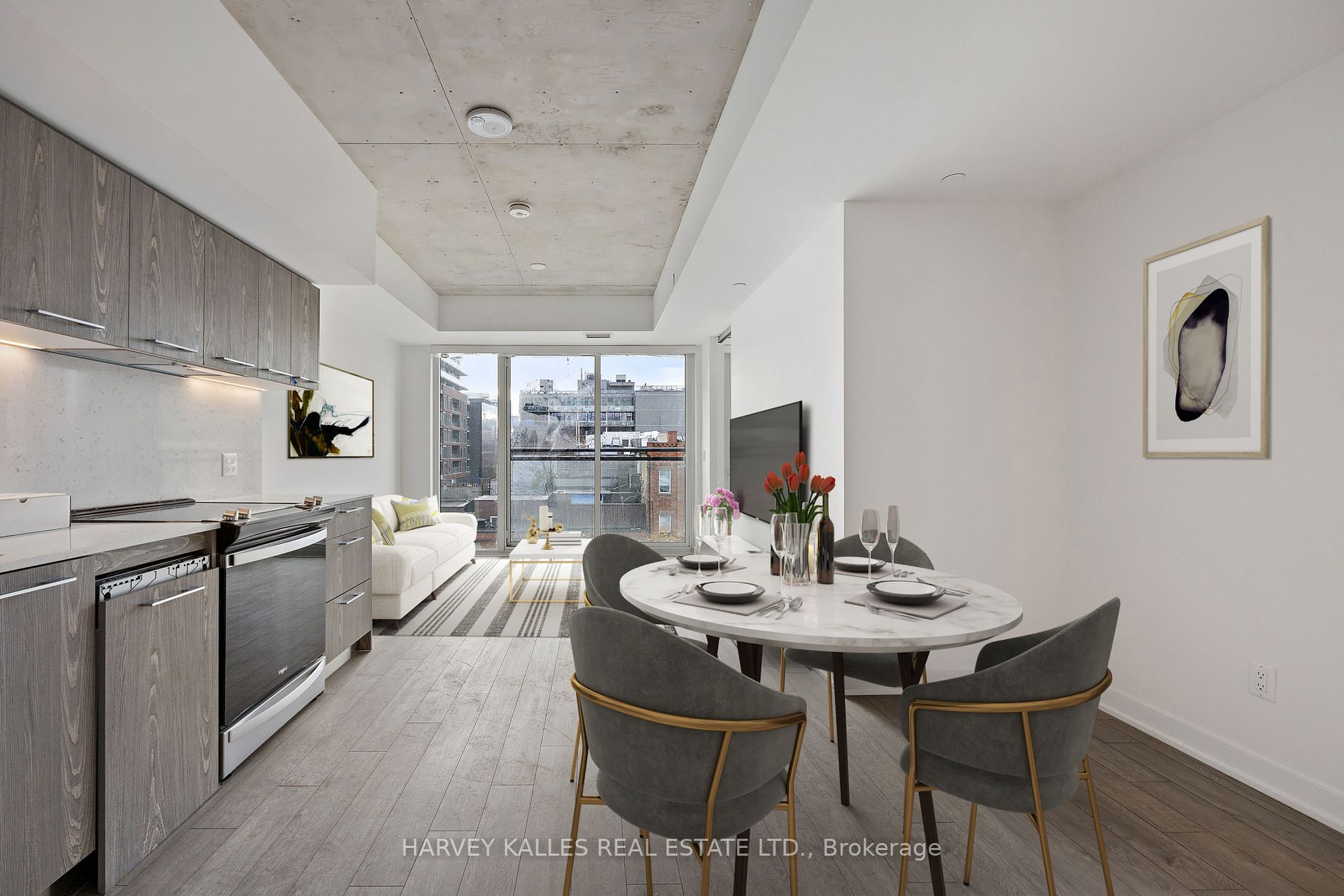 665 Queen St E, #316