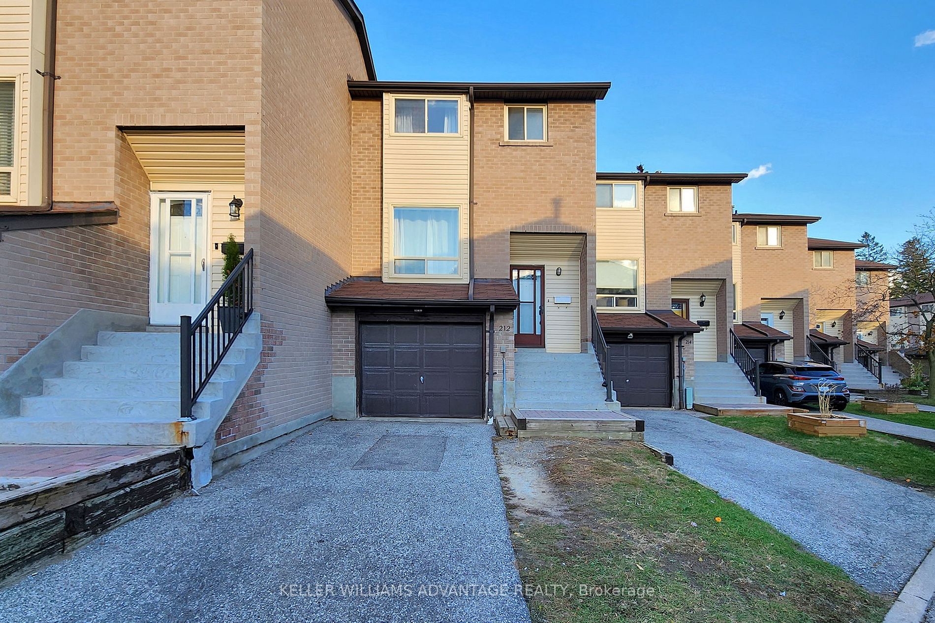 55 Collinsgrove Rd, #212