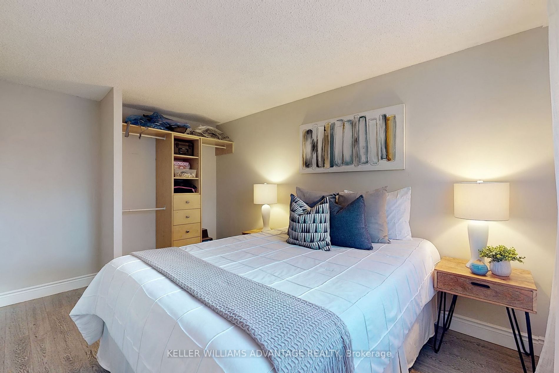 55 Collinsgrove Rd, #212