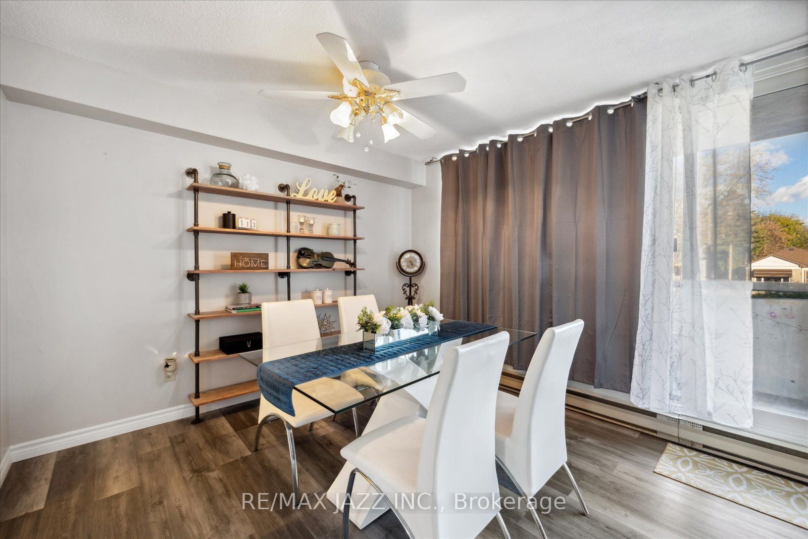 120 Elgin St W, ##206