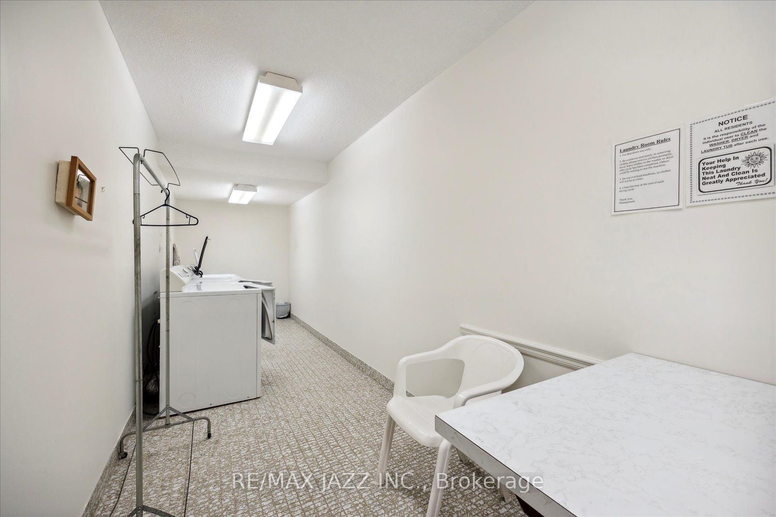 120 Elgin St W, ##206