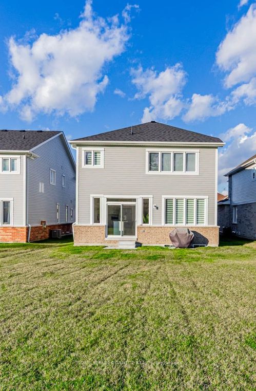 92 Forestlane Way