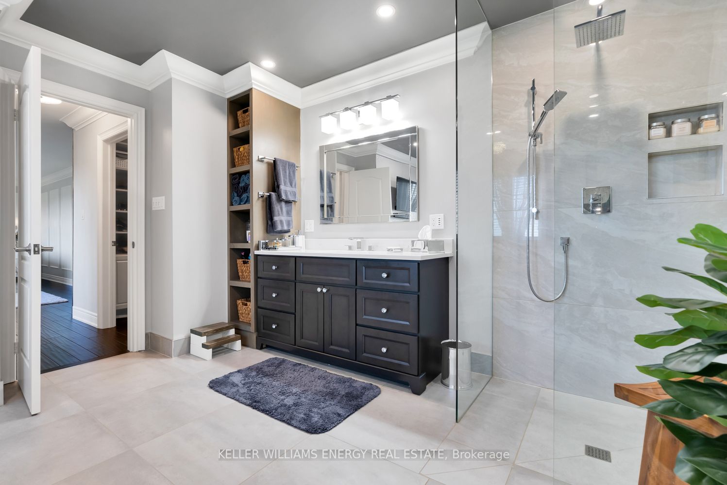 1711 Esterbrook Dr