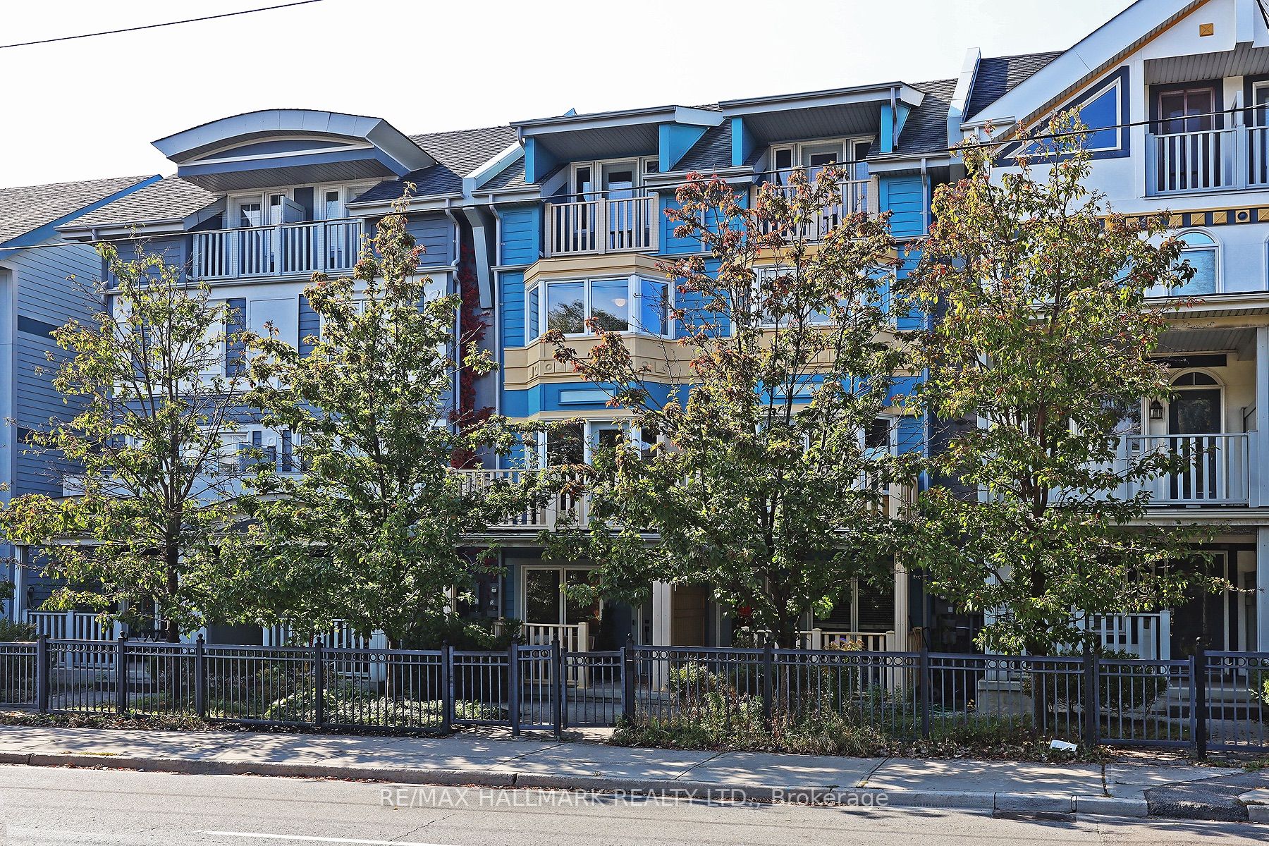 112 Woodbine Ave