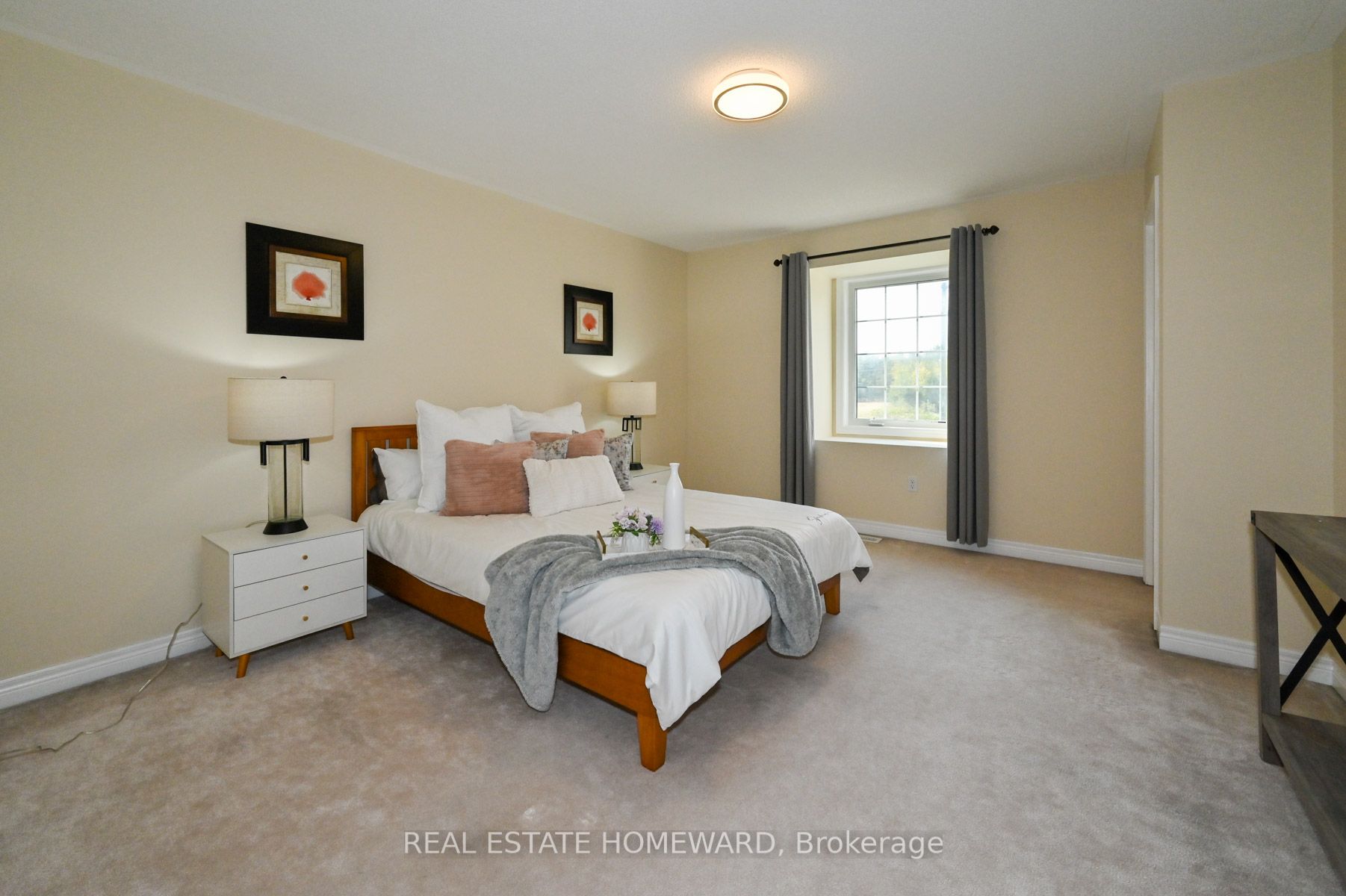 1781 Carousel Dr