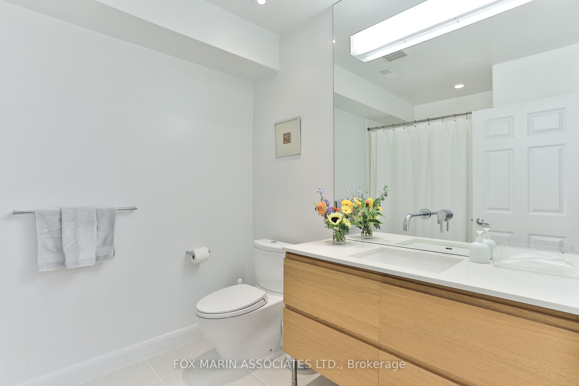 34 De Grassi St