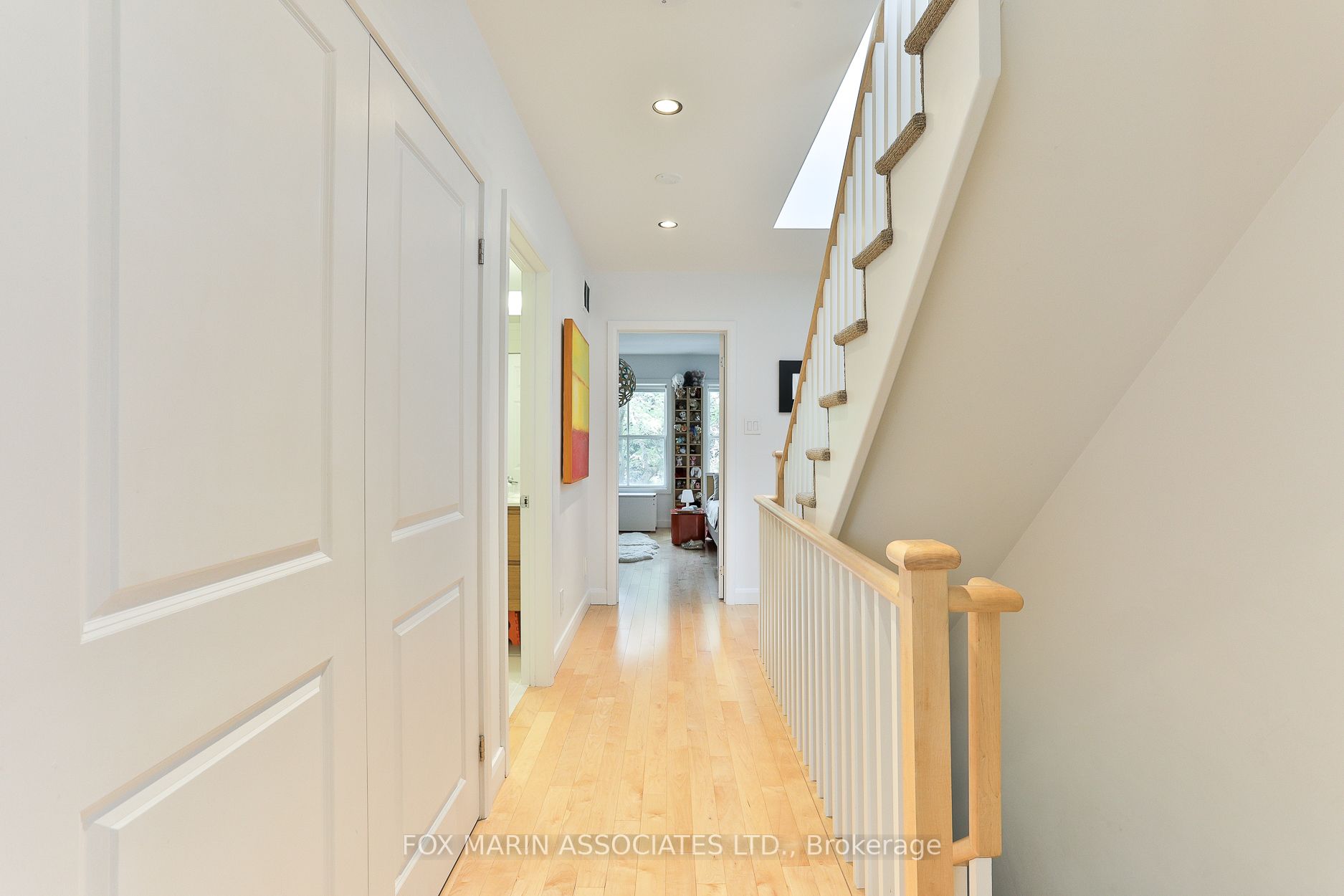 34 De Grassi St