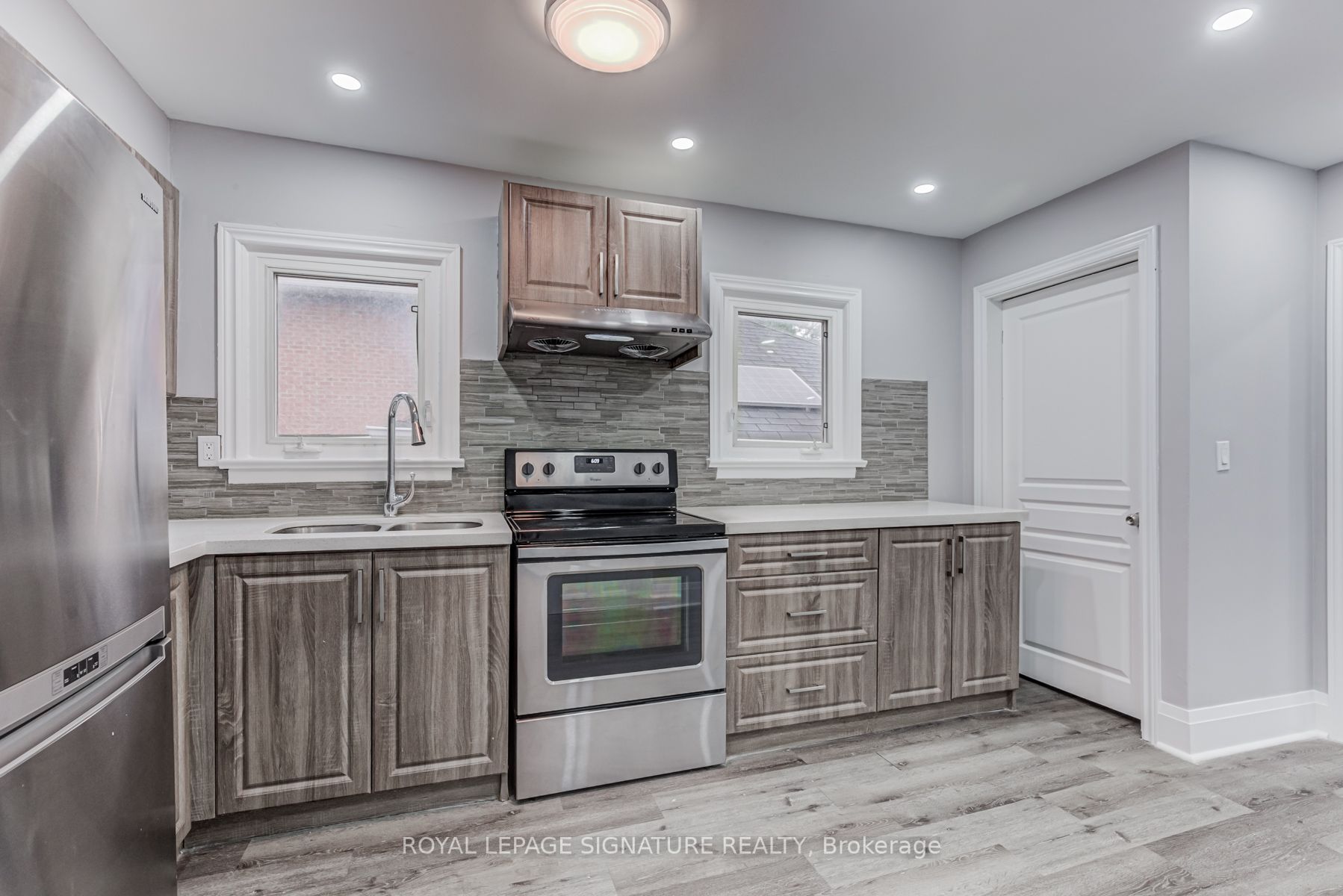 26 Jeavons Ave
