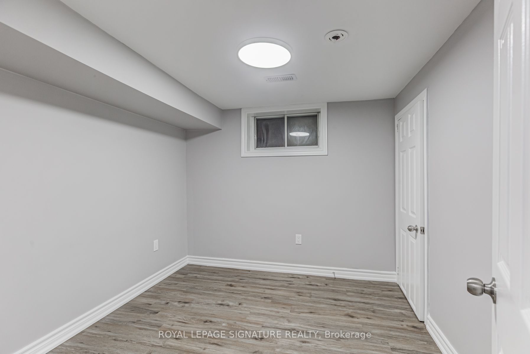 26 Jeavons Ave