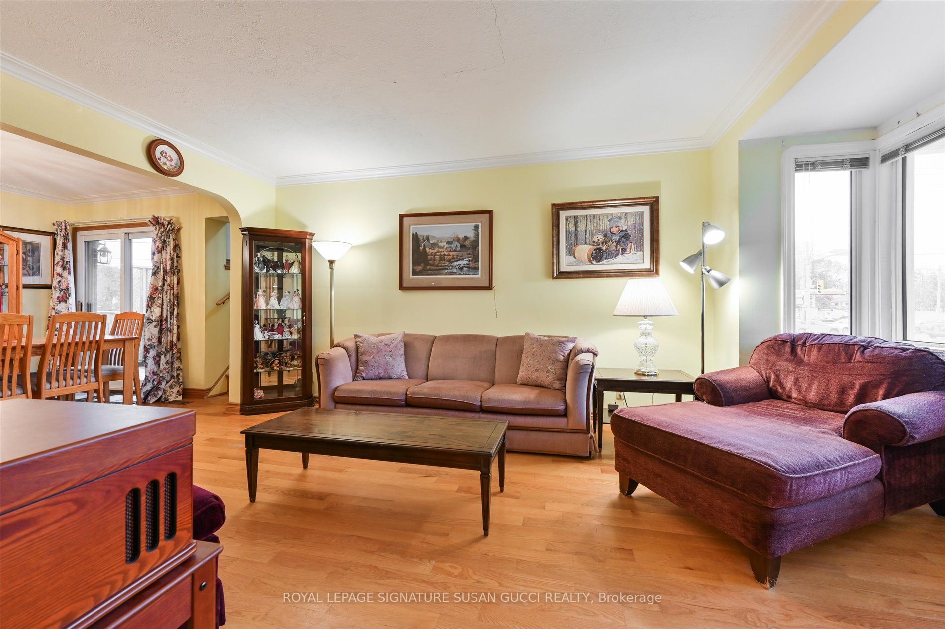 3 Coxwell Blvd