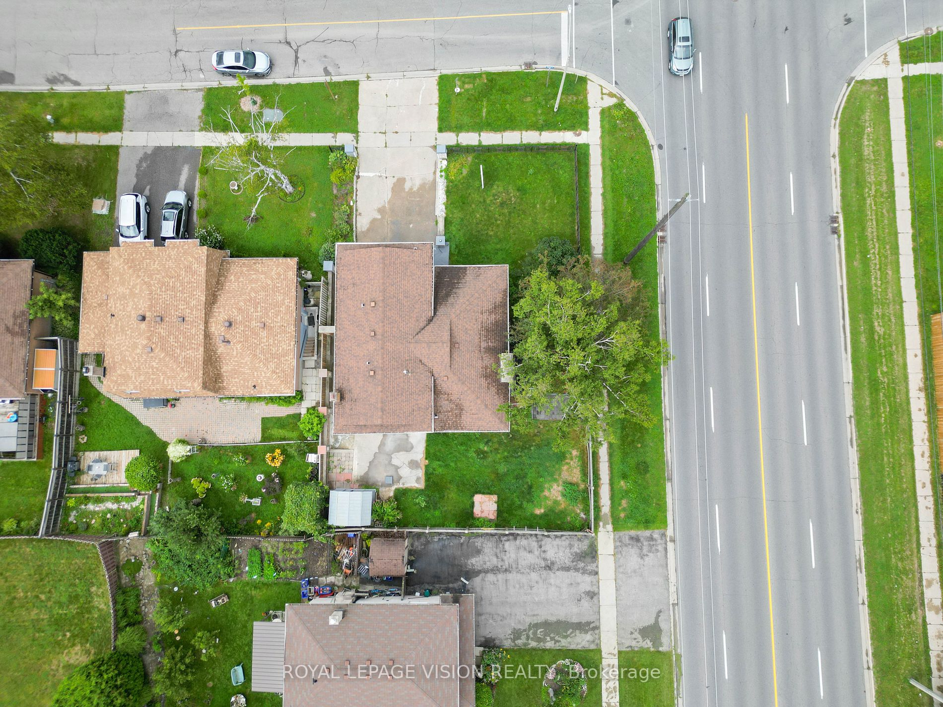 255 Darcy St