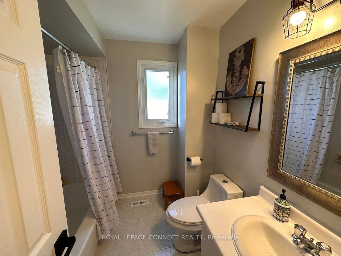 9 Redmond Dr, #Main