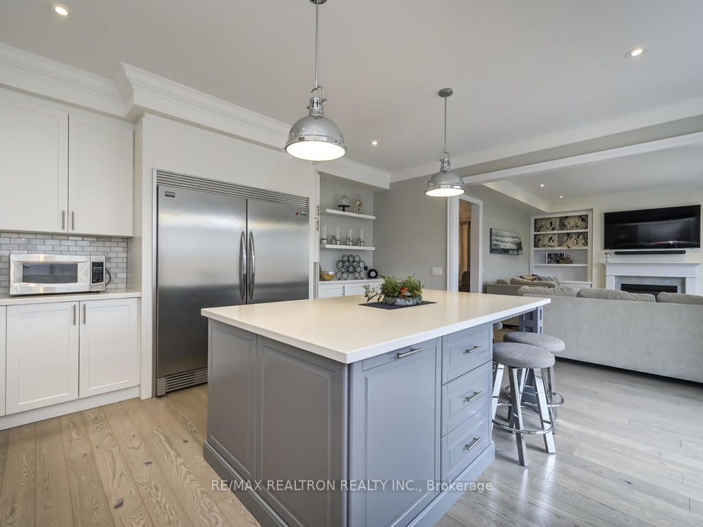 2450 Bridle Rd