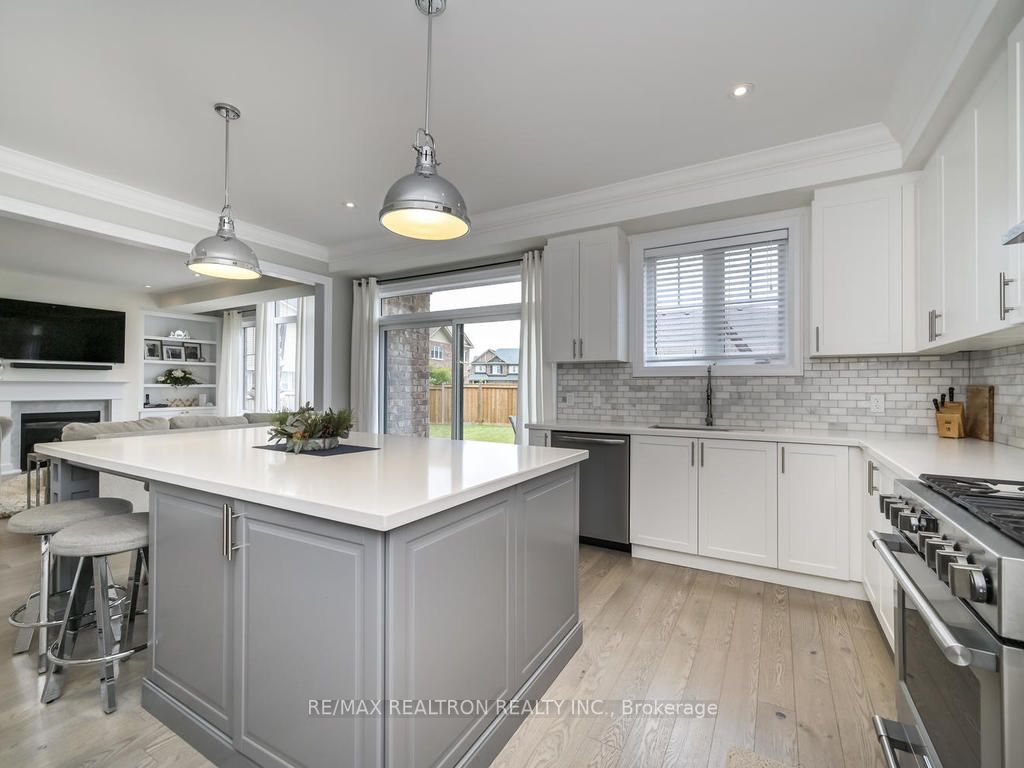 2450 Bridle Rd