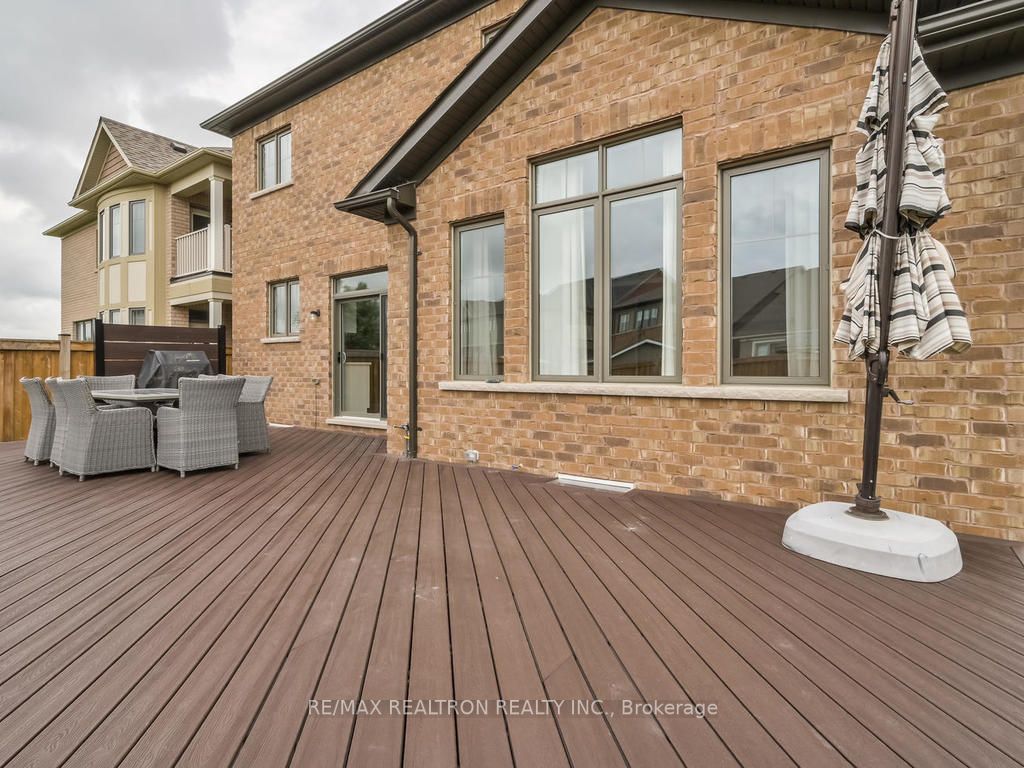 2450 Bridle Rd