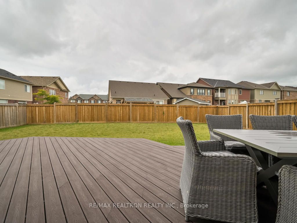 2450 Bridle Rd
