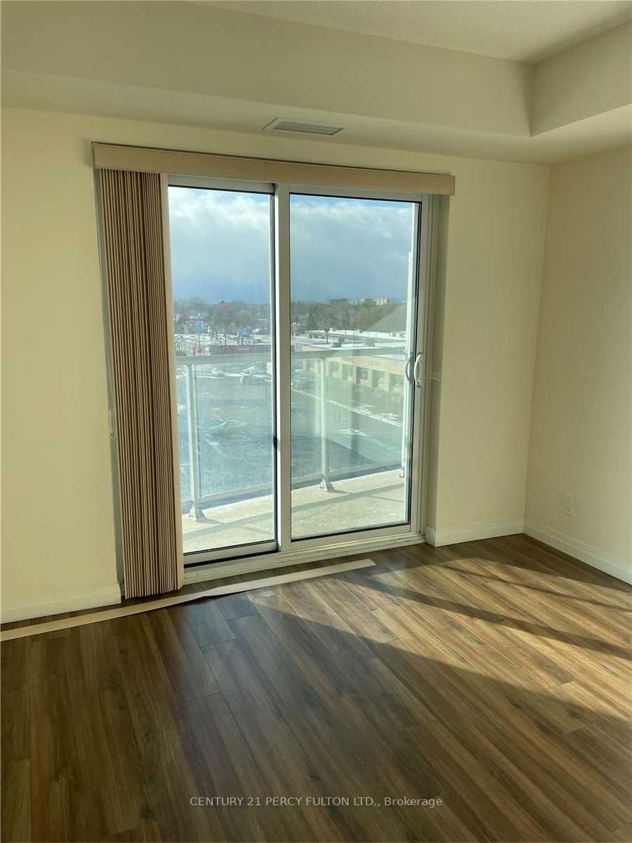 2150 Lawrence Ave E, #606
