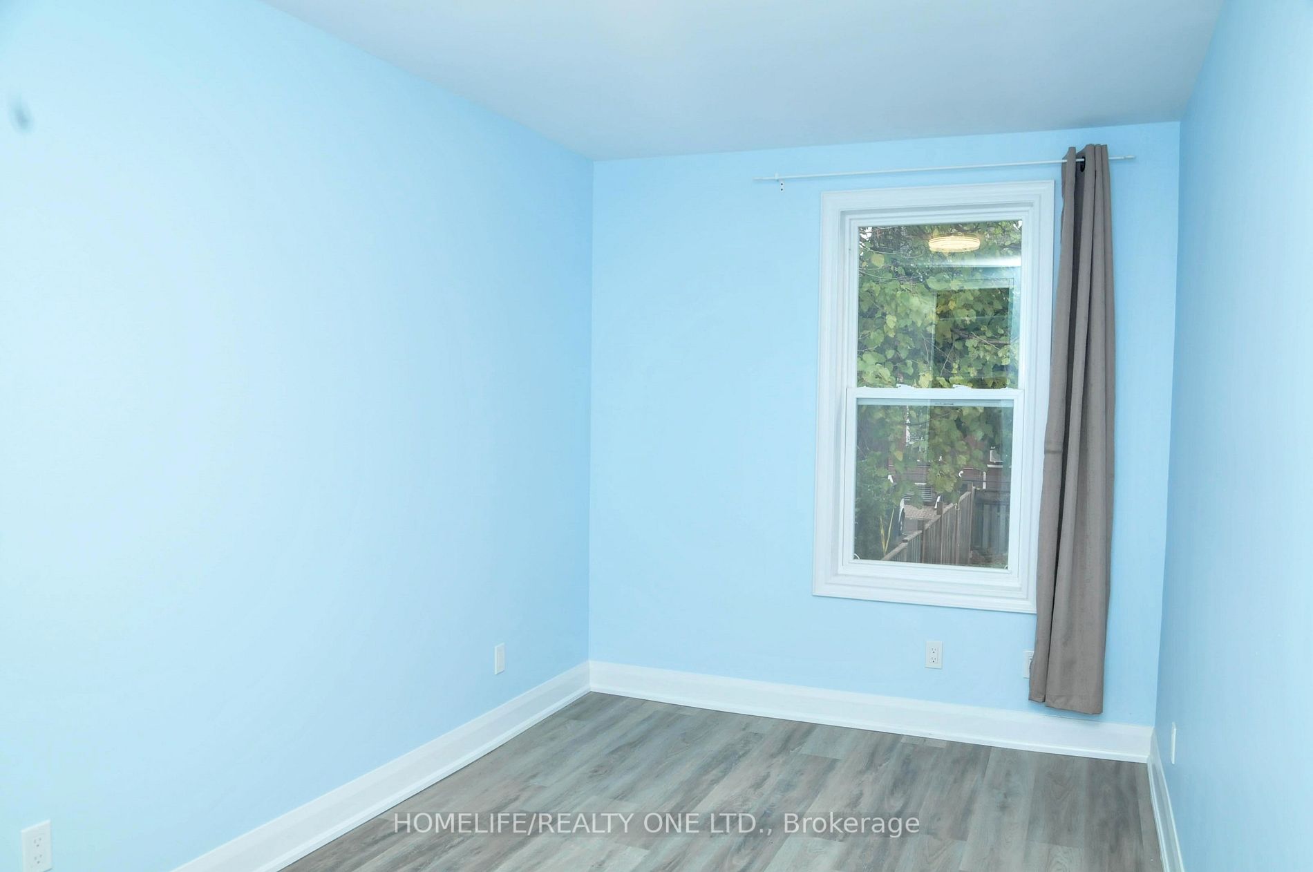 293 Broadview Ave, #2nd Flr