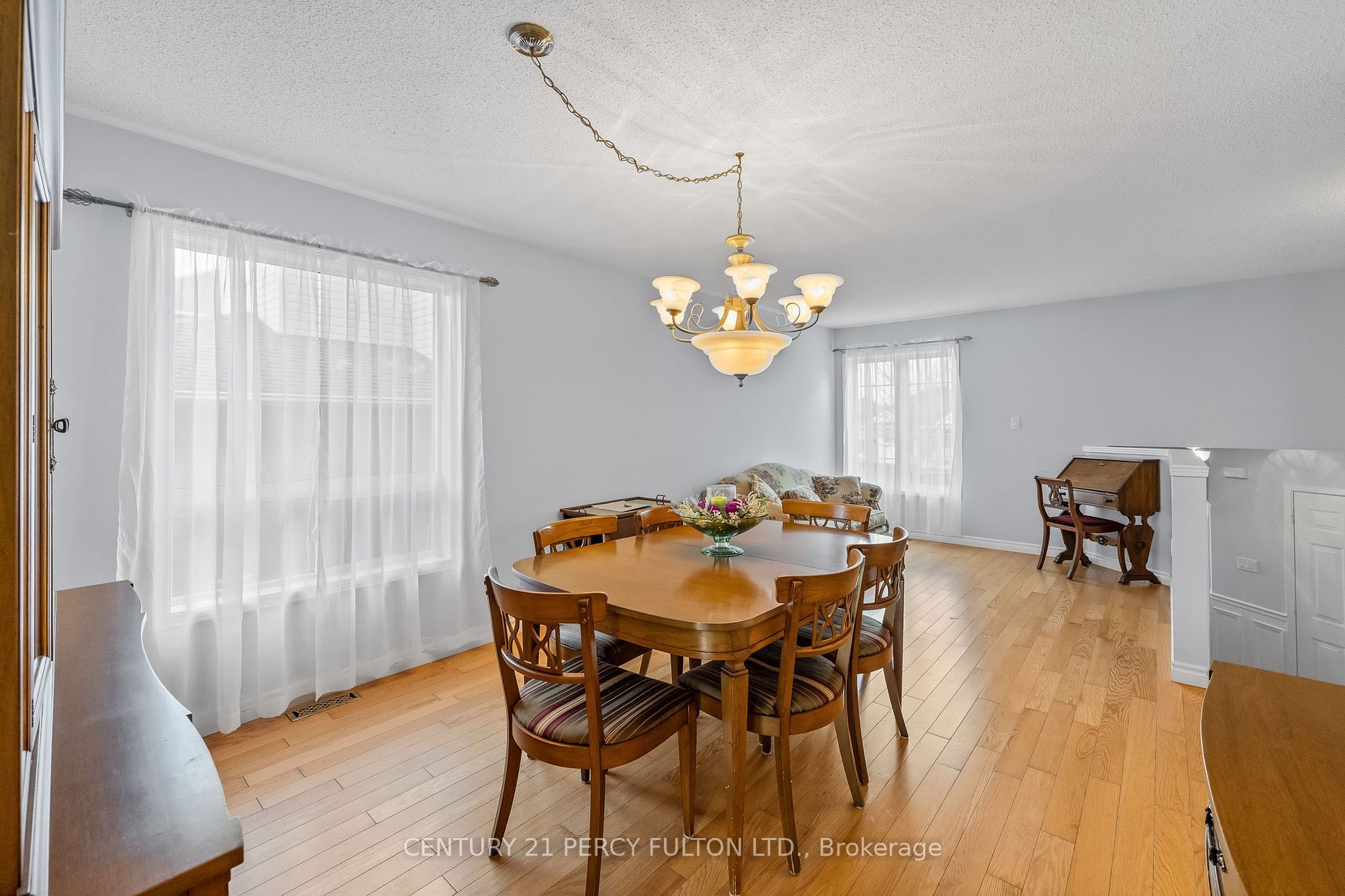 80 Calwell Dr