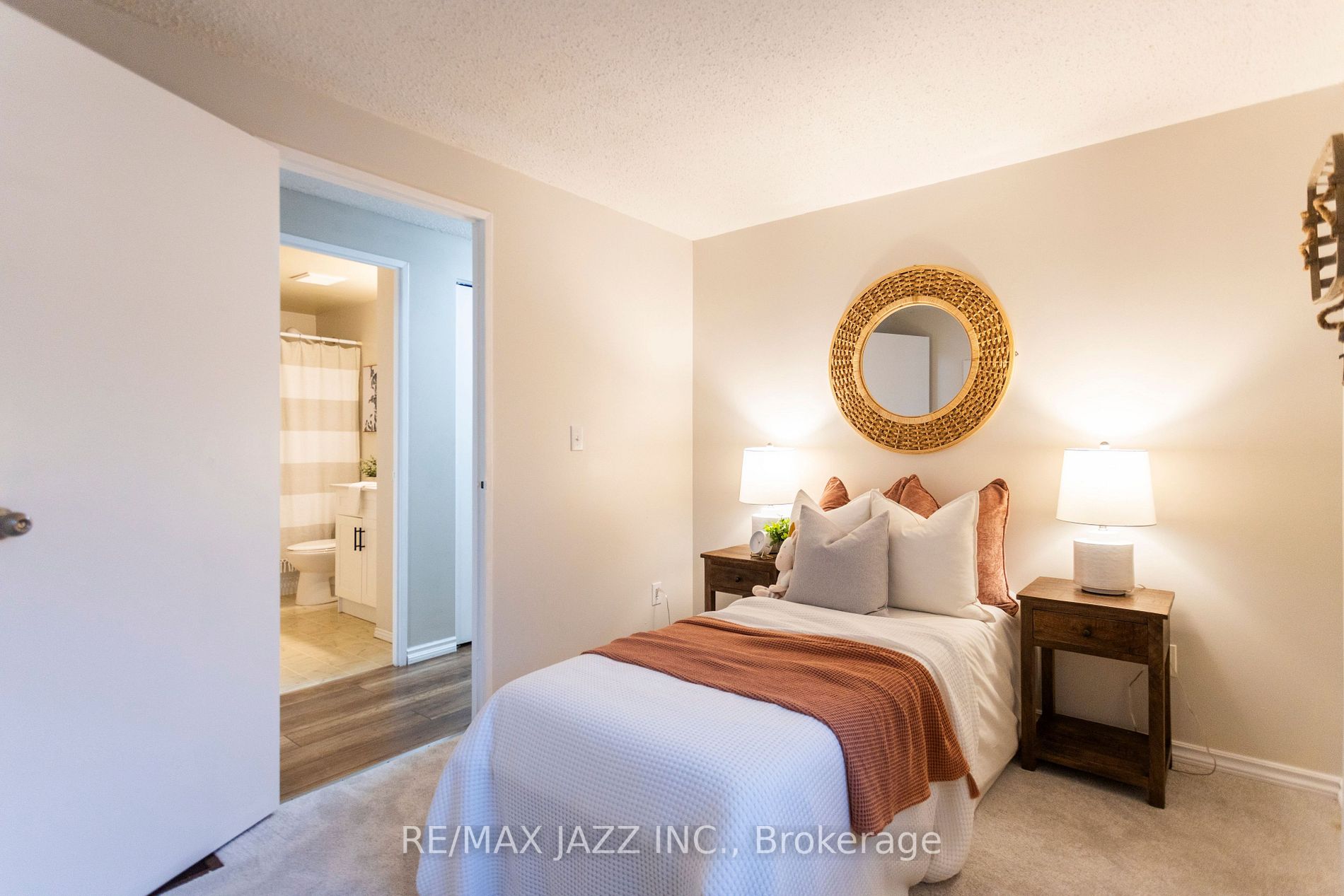 757 Edna Crt