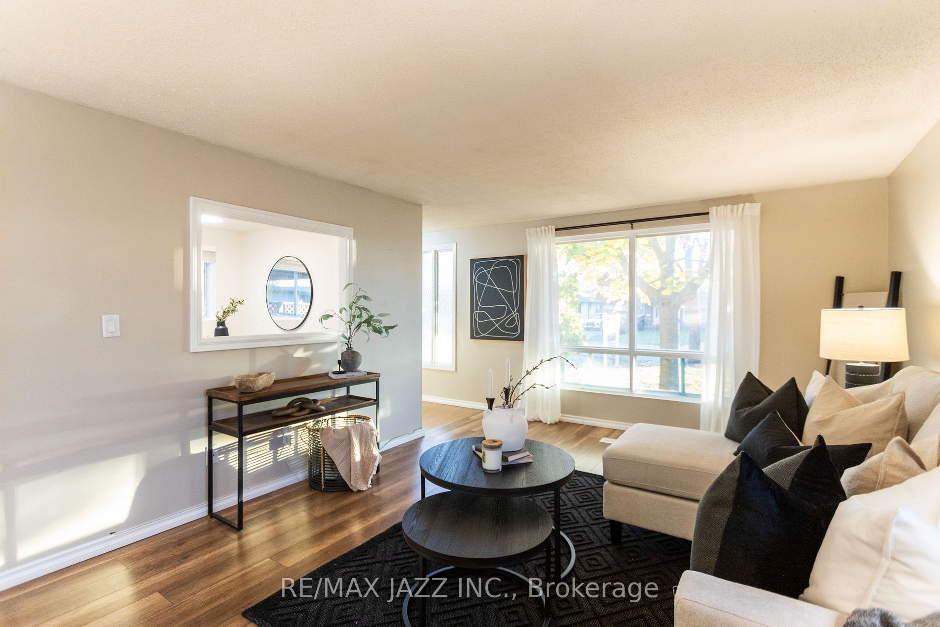 757 Edna Crt