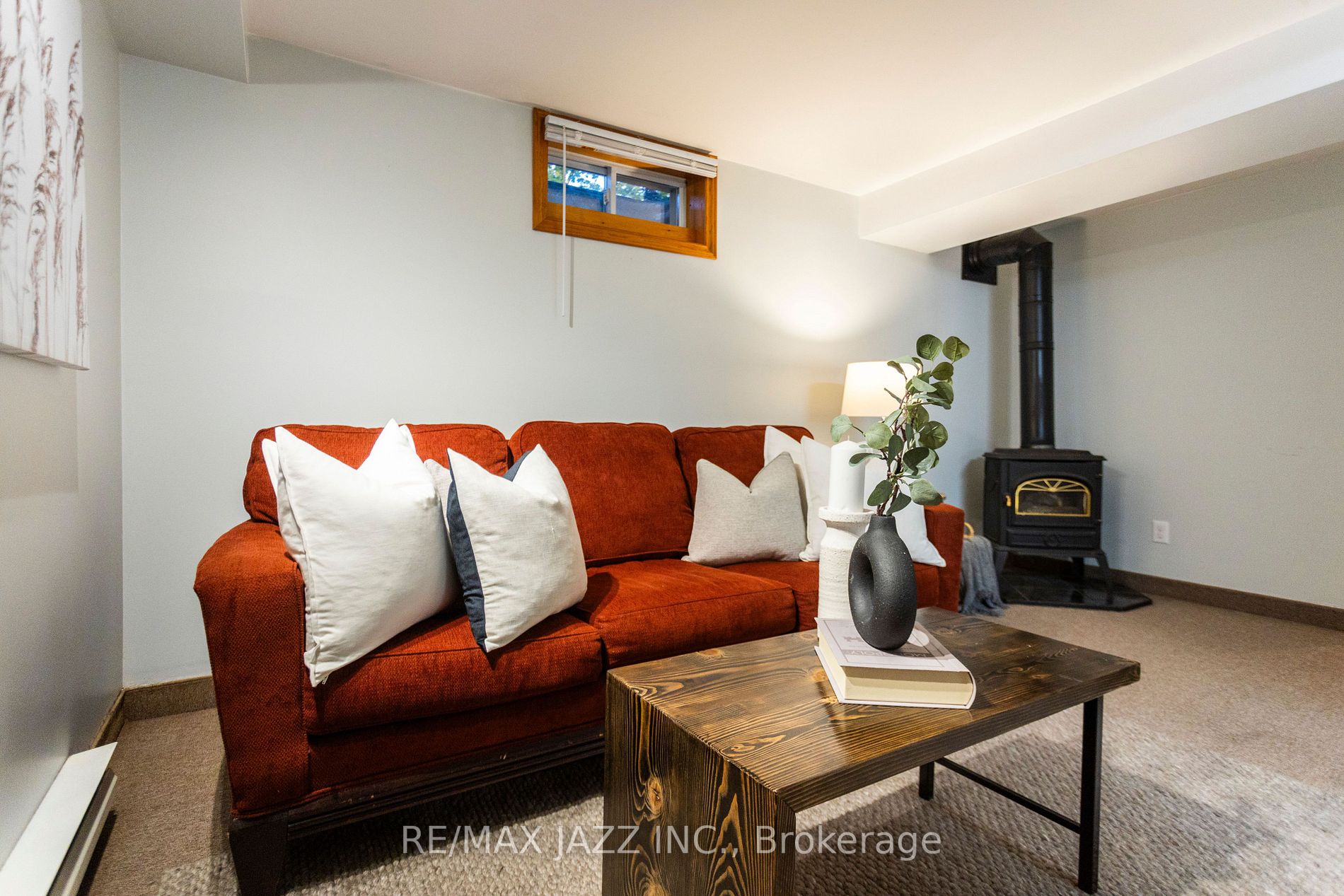 757 Edna Crt