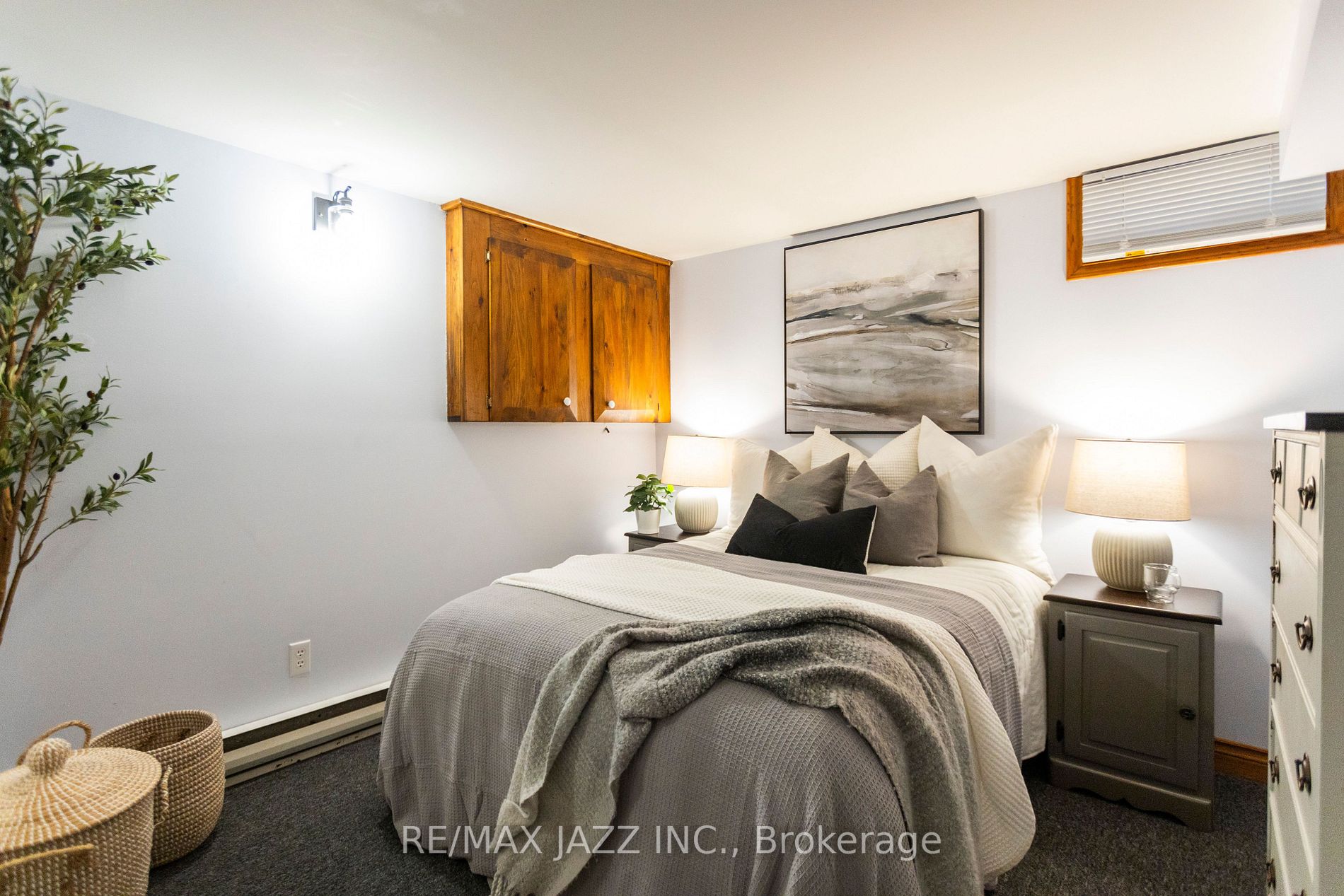 757 Edna Crt