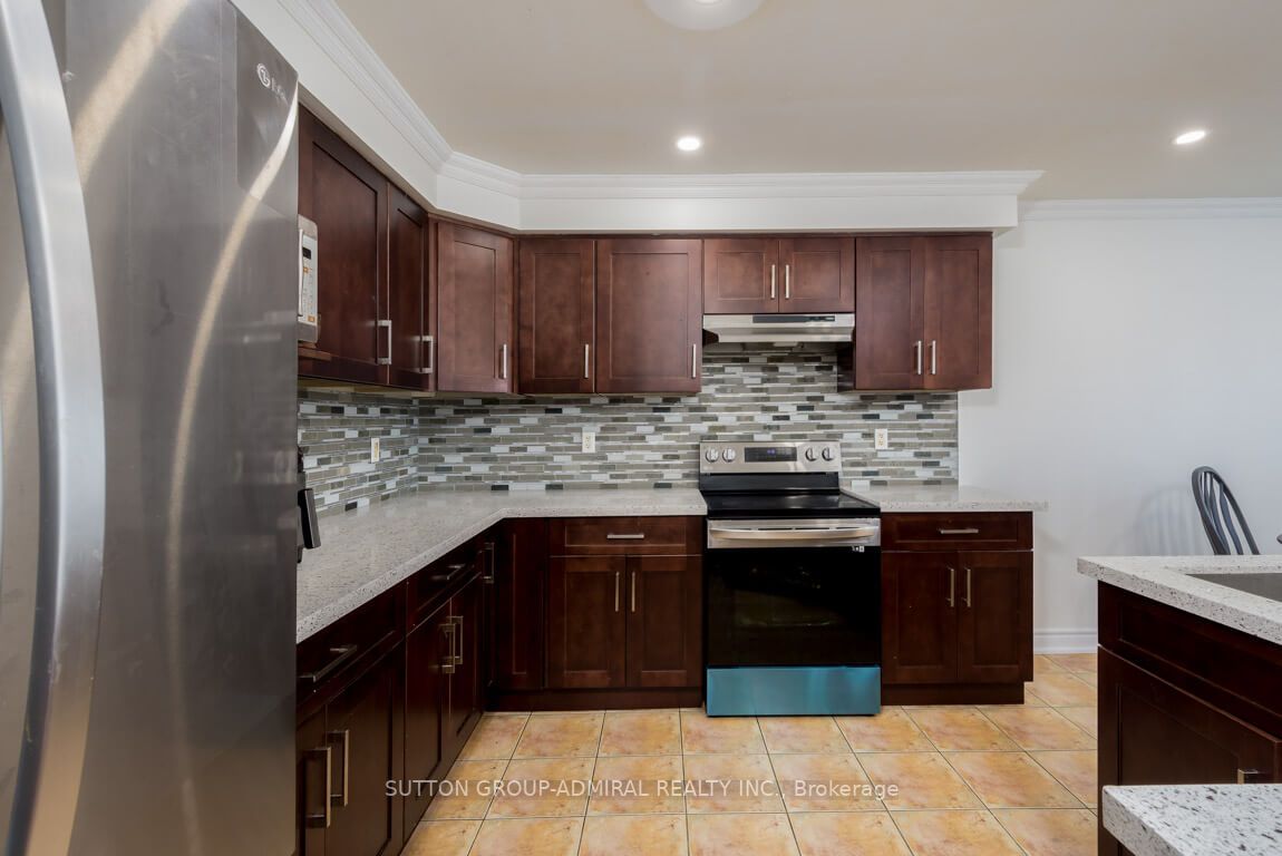 1256 Langley Circ