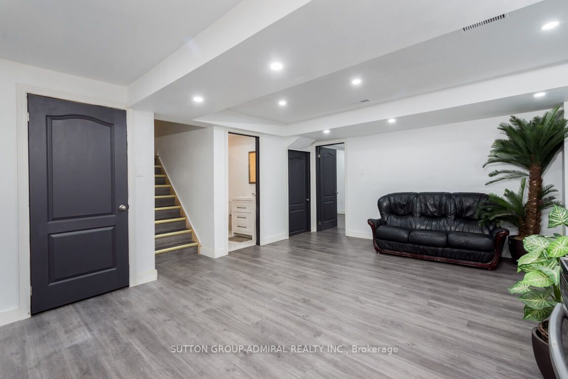 1256 Langley Circ
