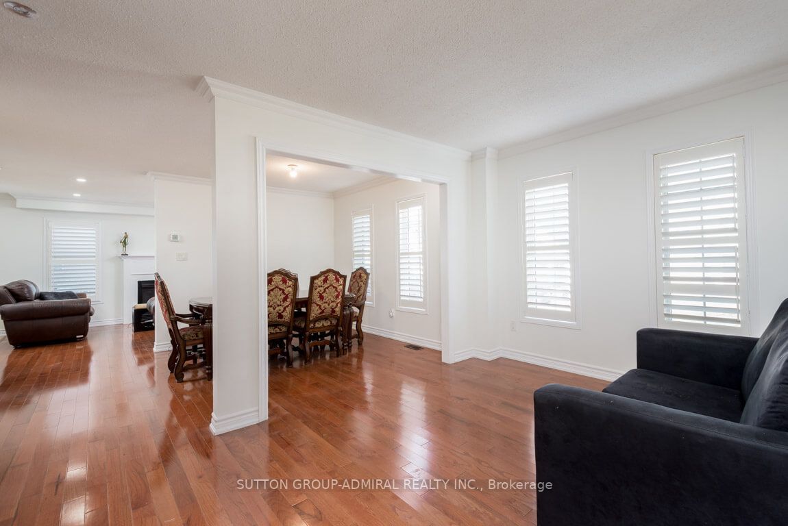 1256 Langley Circ
