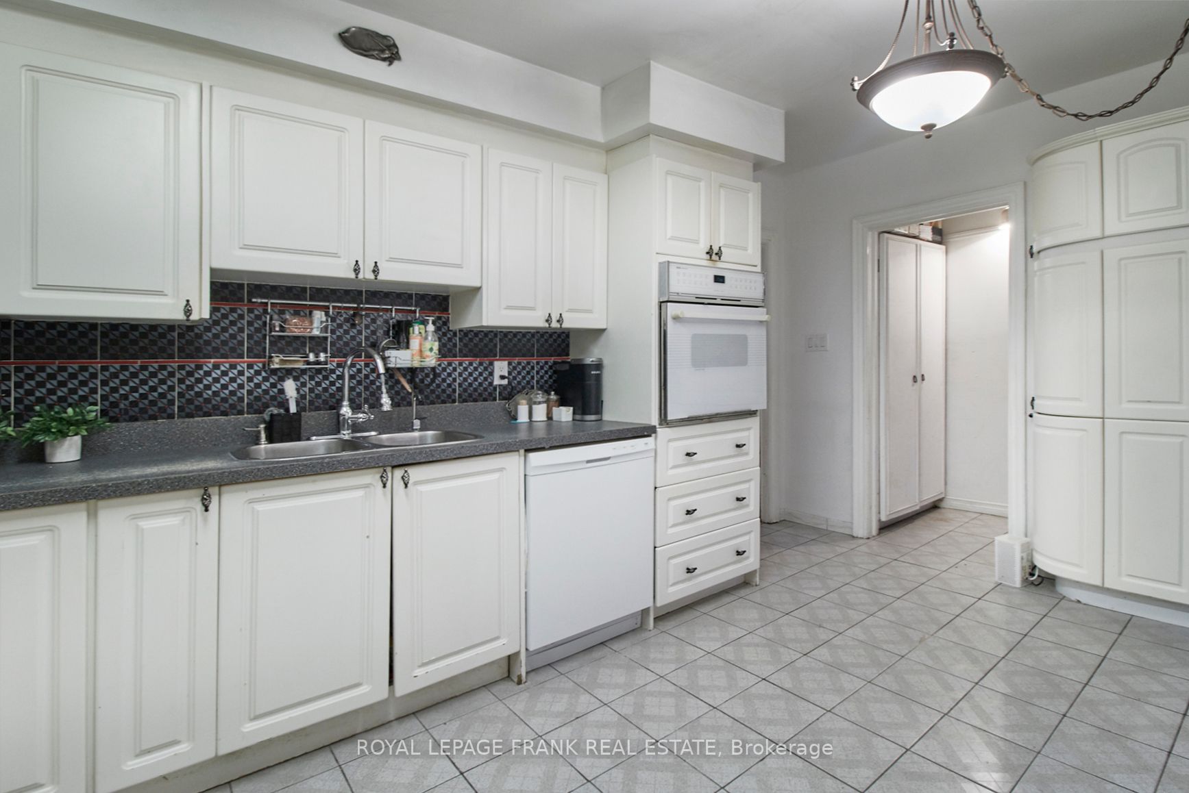 312 Strathmore Blvd