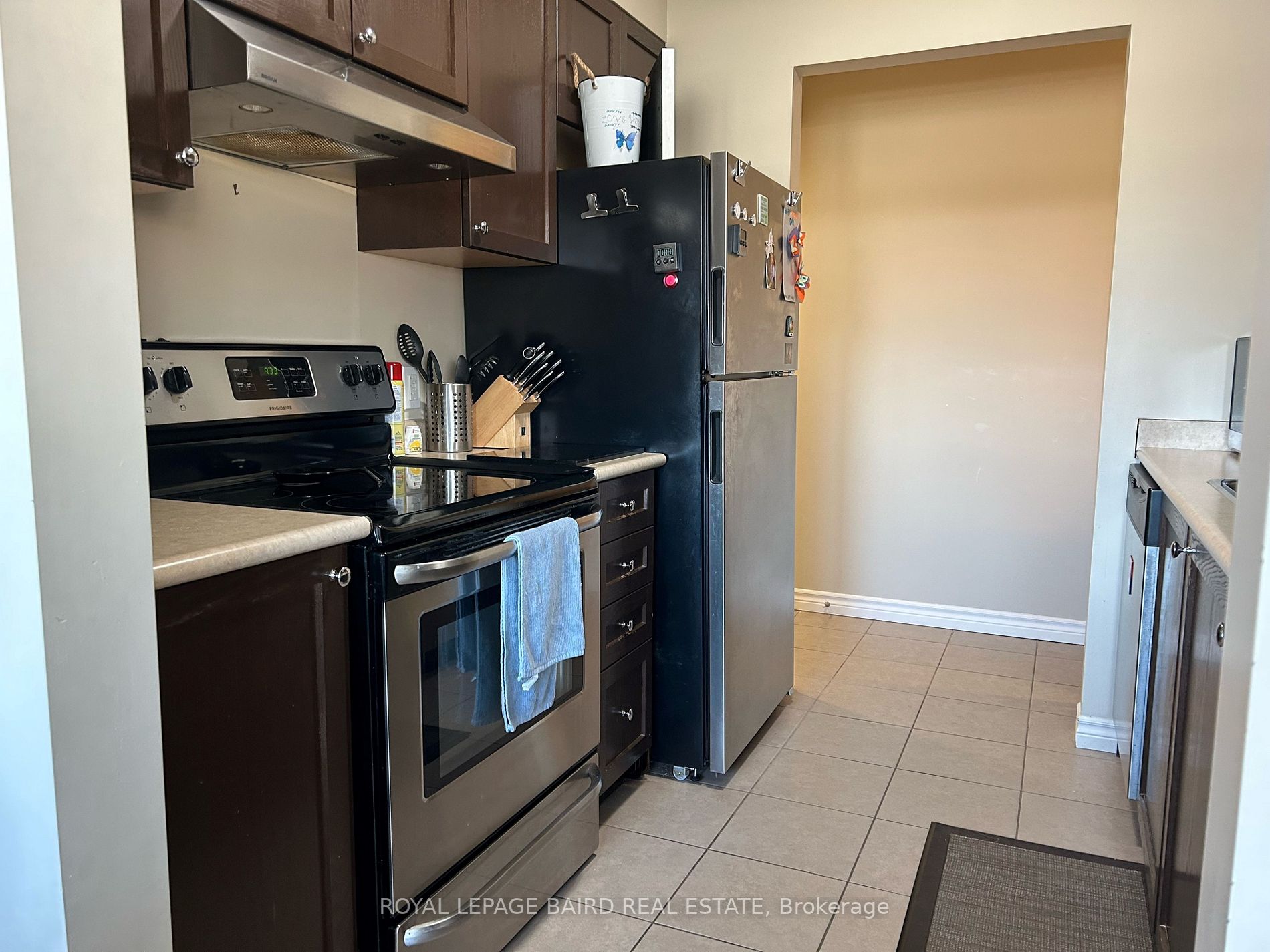 1418 Simcoe St S, #1