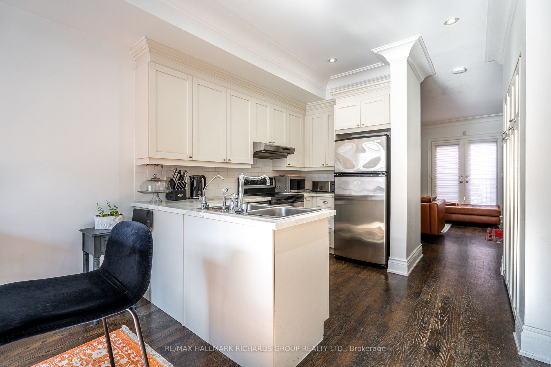 2294A Queen St E, #2