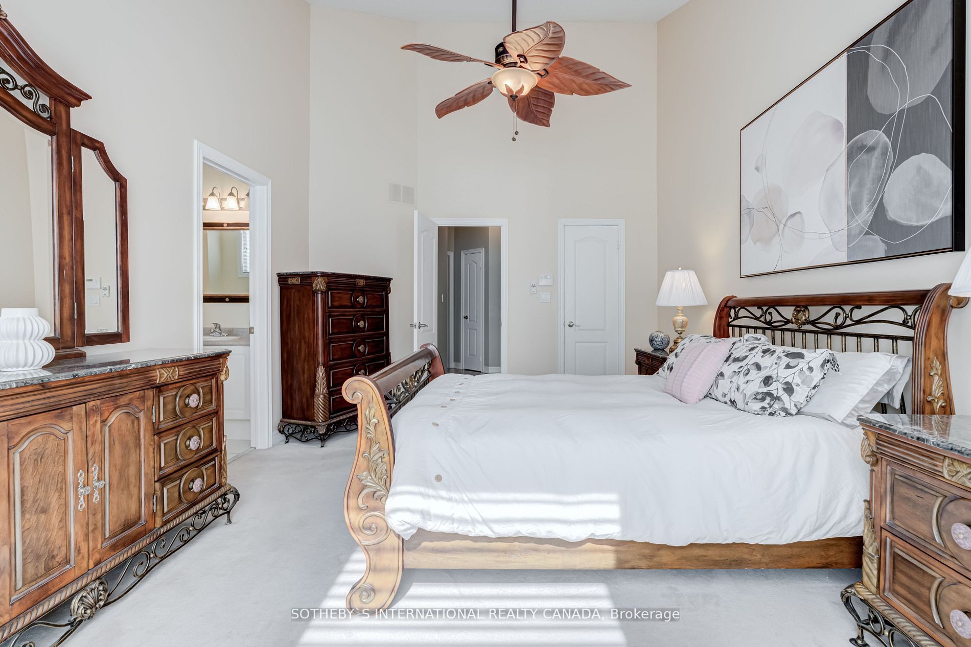 181 Carnwith Dr W