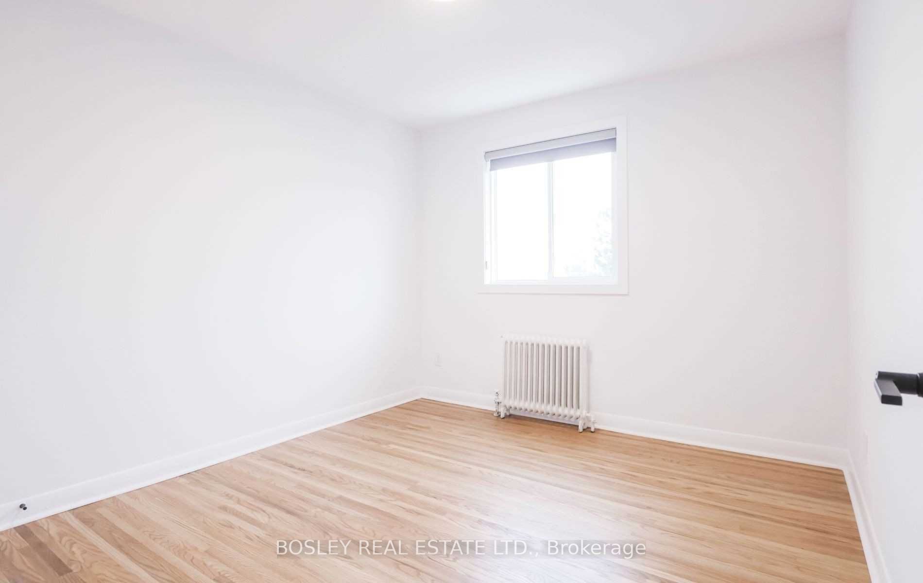 555 Birchmount Rd, #302