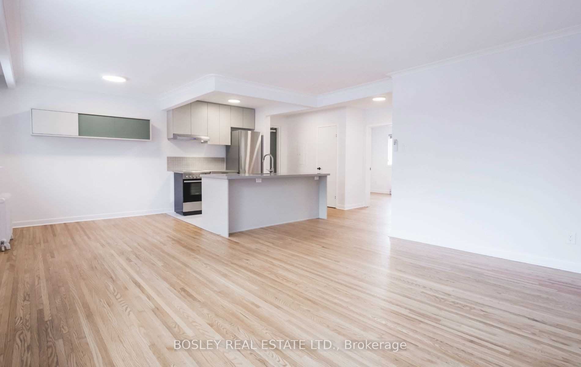 555 Birchmount Rd, #302
