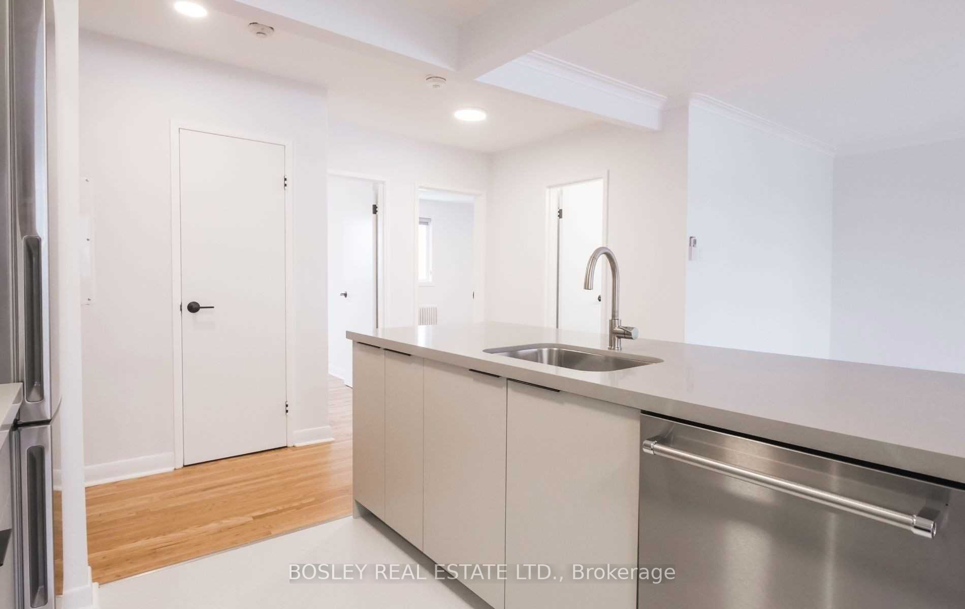 555 Birchmount Rd, #302
