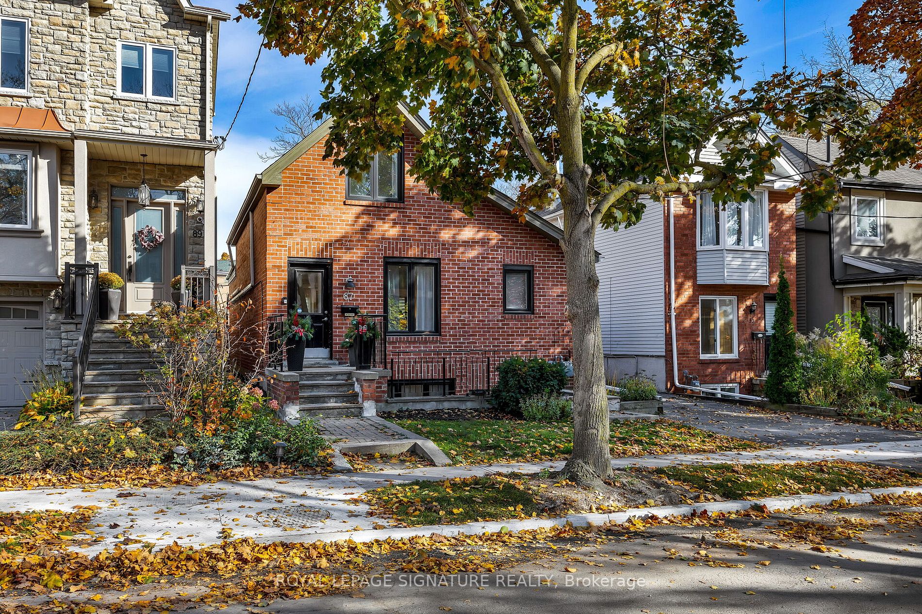 87 Rhodes Ave
