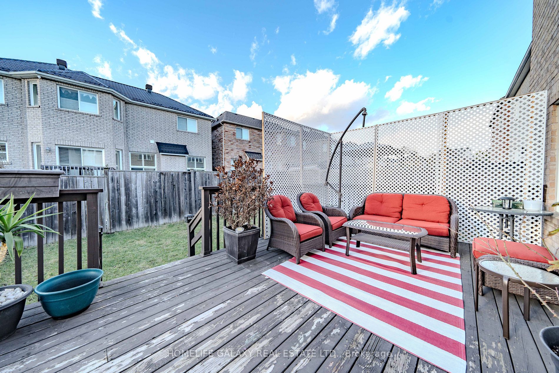 66 Williamson Dr E