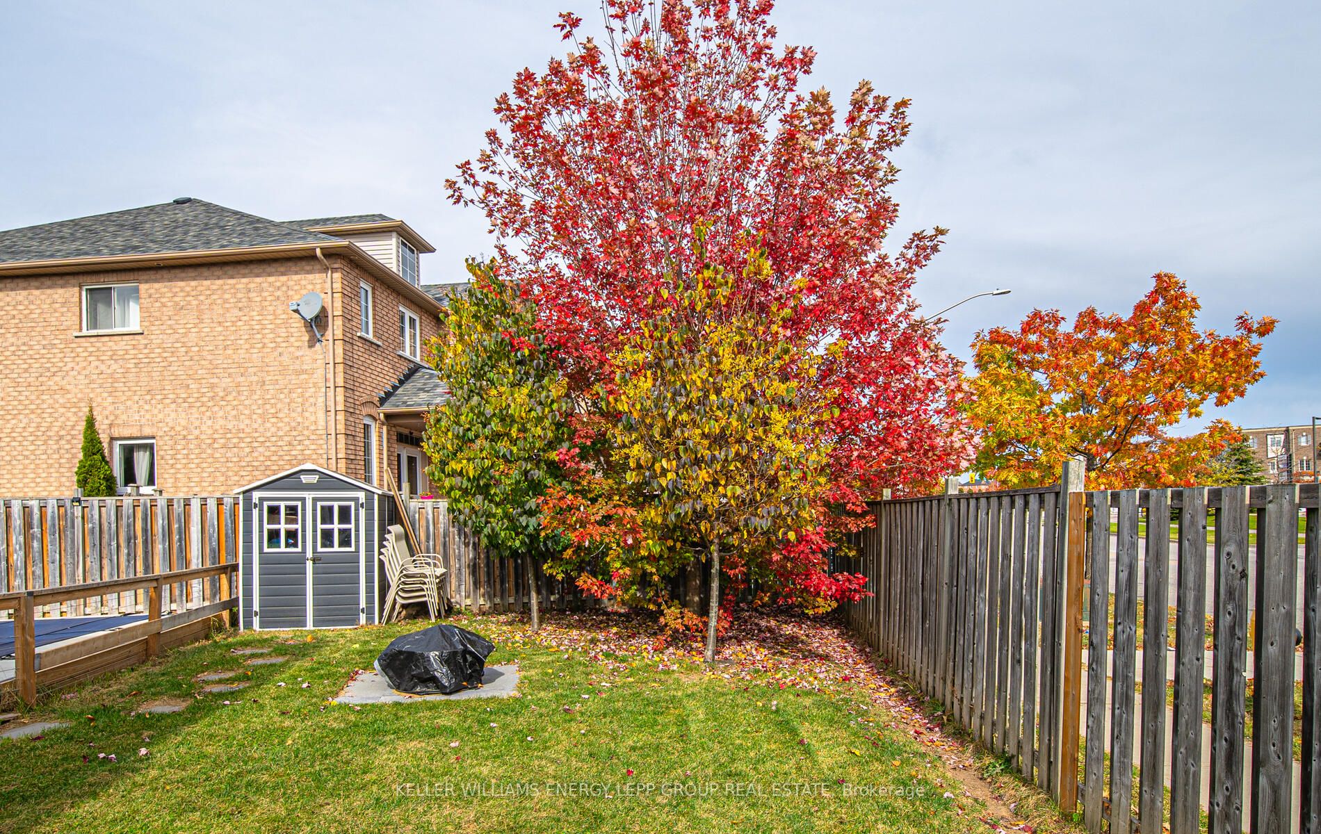 22 Rosswell Dr