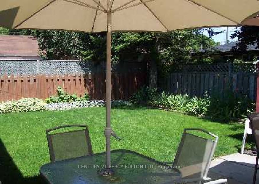 323 Dovedale Dr