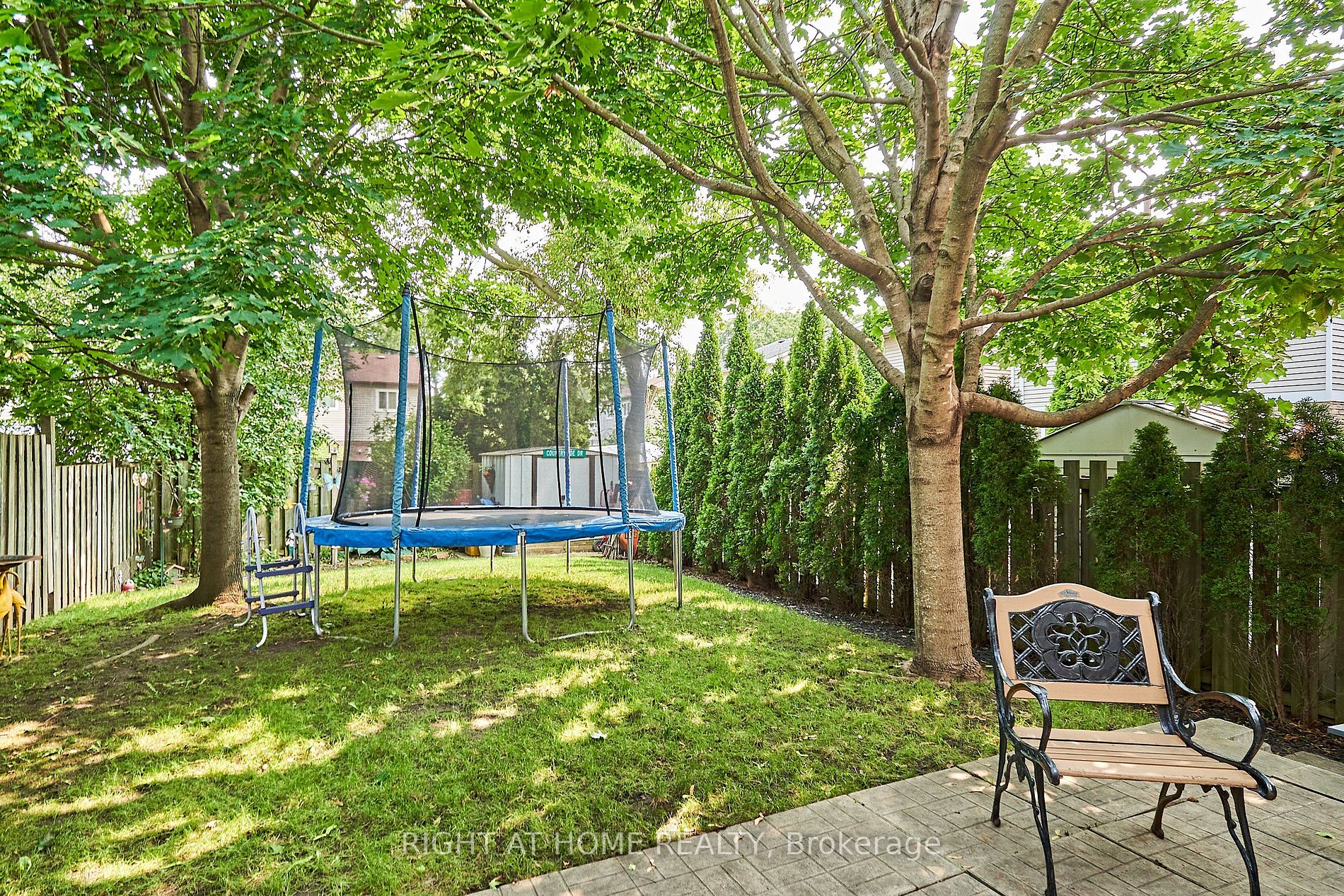 19 Greenfield Cres